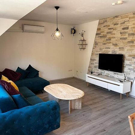 A&V Apartments Wunderschoene Rheinblick Wohnung Zum Entspannen Apt Ela Duisburg Buitenkant foto