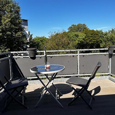 A&V Apartments Wunderschoene Rheinblick Wohnung Zum Entspannen Apt Ela Duisburg Buitenkant foto
